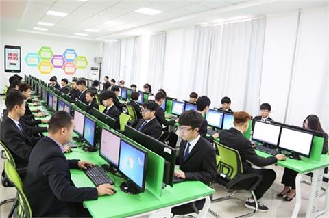 北京新华电脑学校 以专业优势赋能计算机网络技术人才培养