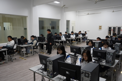 计算机网络实验室 推动技术创新与专业咨询